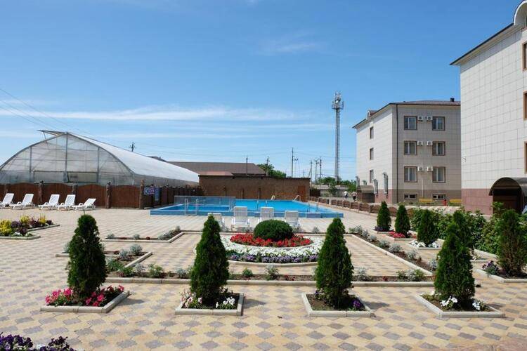 Каспий Избербаш Отель & Аквапарк