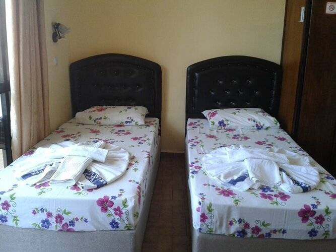 Defne Zevkim Hotel