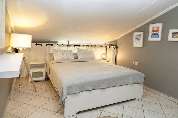 A&B Home Hotel