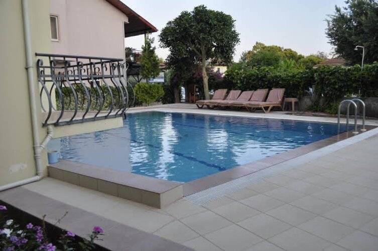 A&B Home Hotel