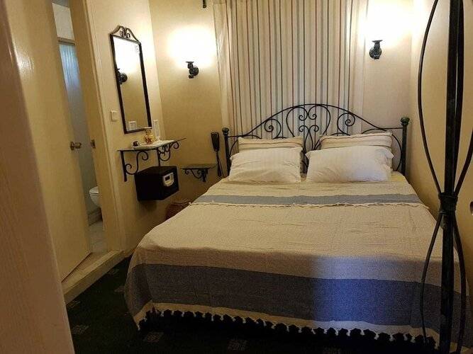 A&B Home Hotel