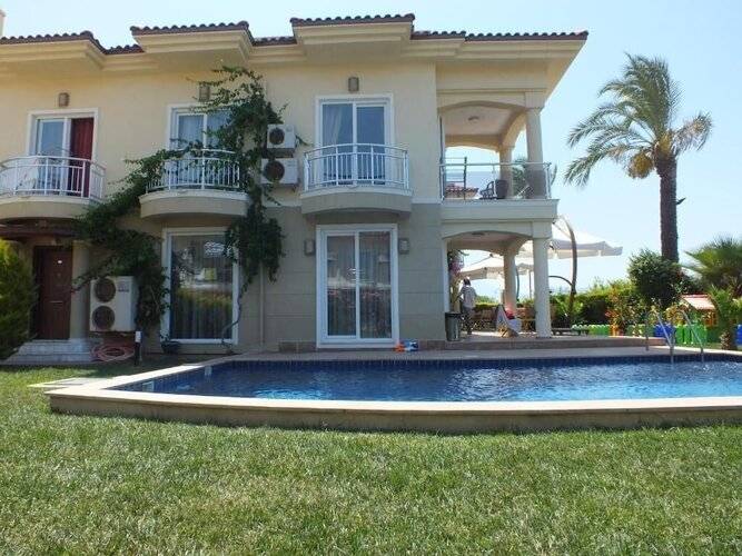 Sunset Beach Club Villas