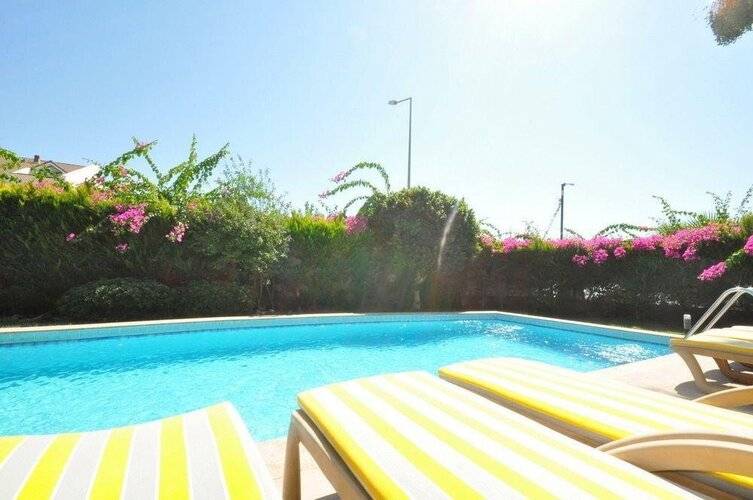 Sunset Beach Club Villas