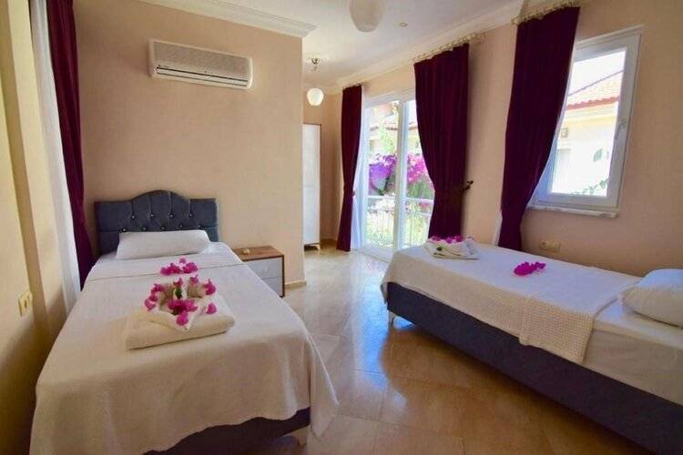 Sunset Beach Club Villas