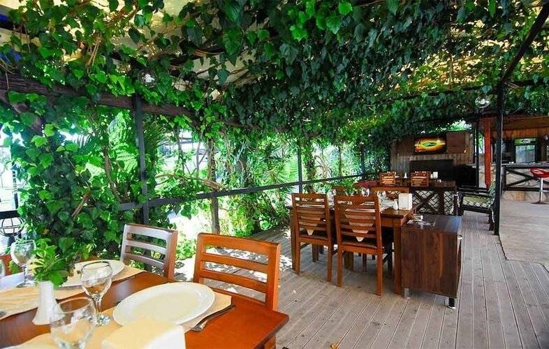Yucel Hotel