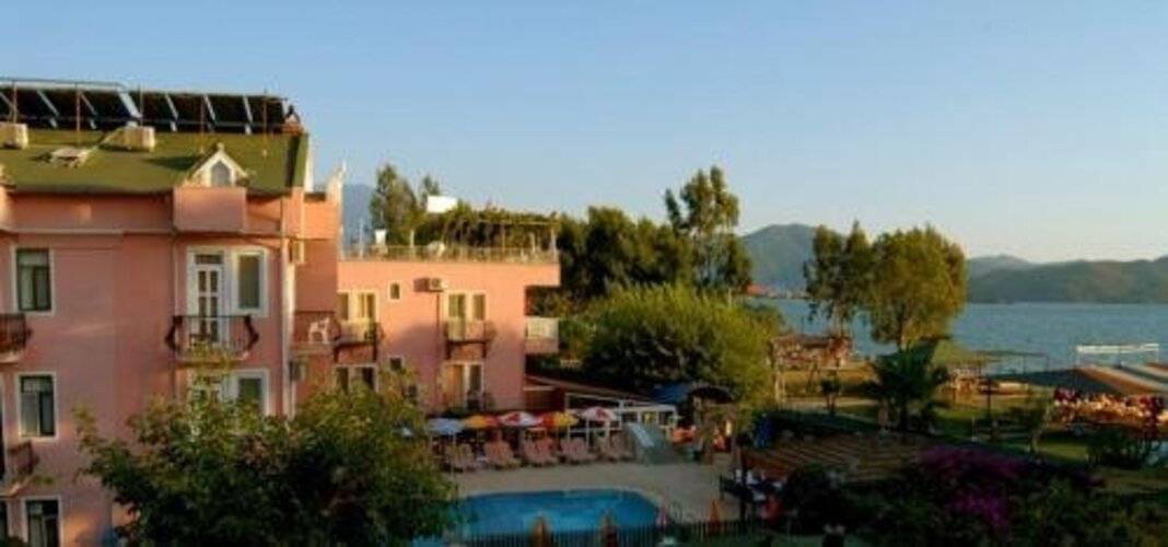 Yucel Hotel
