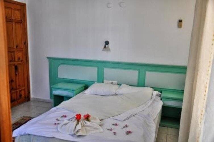 Yucel Hotel