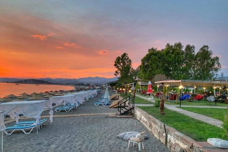 Yucel Hotel