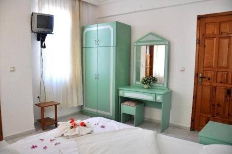 Yucel Hotel
