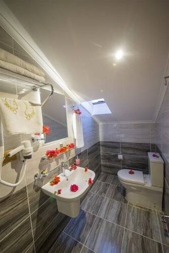 Kayi Hotel