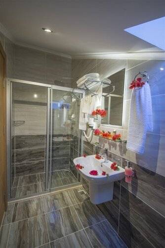 Kayi Hotel