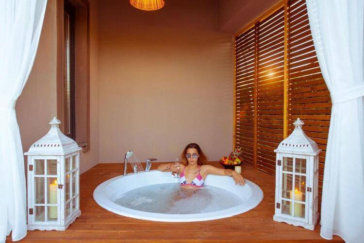 Arwen Hotel