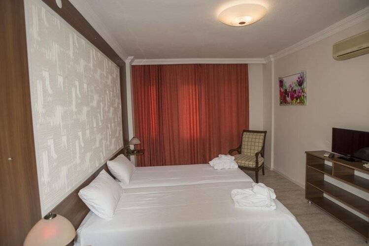 Dedeminn Garden Hotel