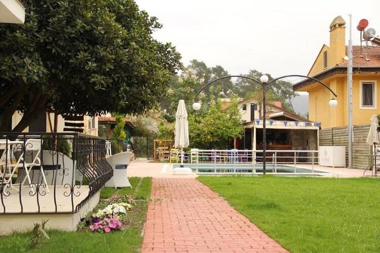 Dedeminn Garden Hotel