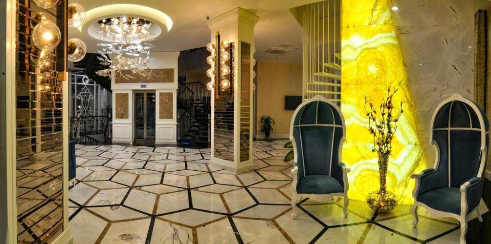 Exelans Hotel