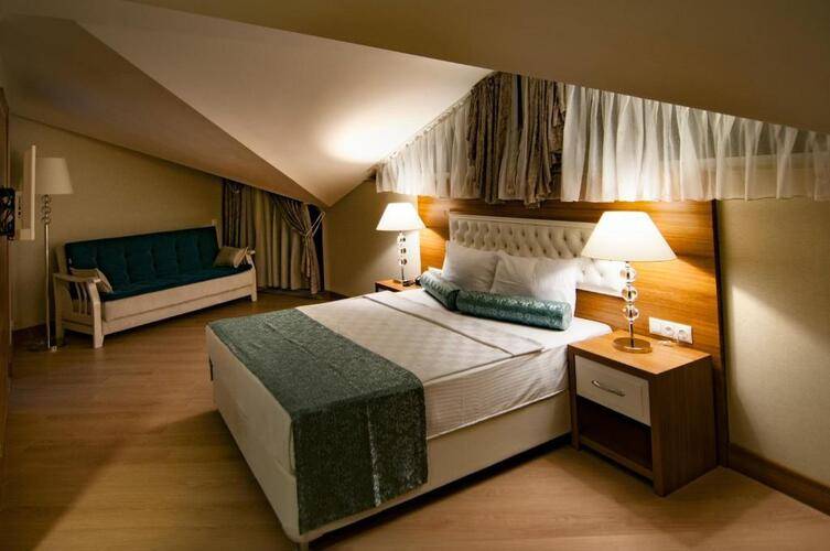 Exelans Hotel