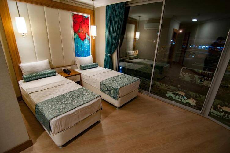 Exelans Hotel