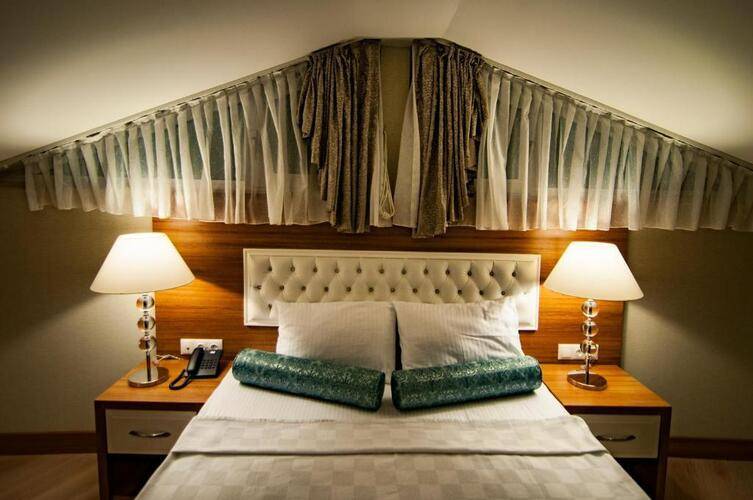 Exelans Hotel