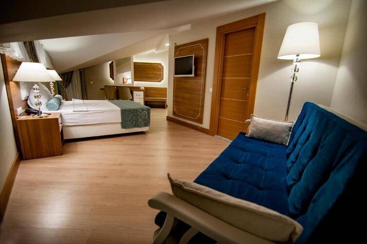Exelans Hotel