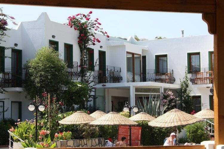 Bronze Hotel