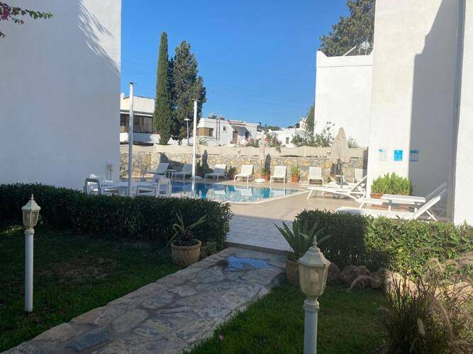 Canna Garden Hotel (Adults Only 13+)