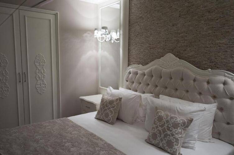 Ena Boutique Hotel