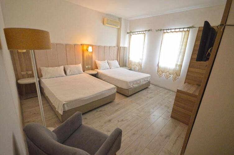 The Hotel 48