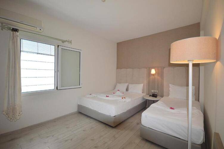 The Hotel 48