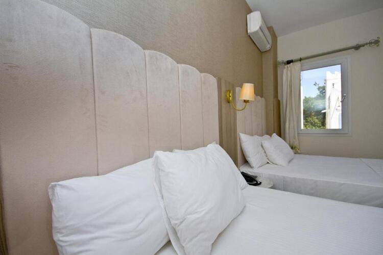The Hotel 48