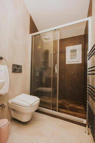 Dedeminn Marina Hotel