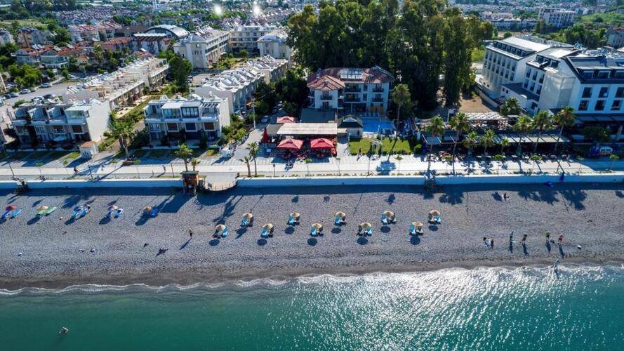 Uras Beach Hotel