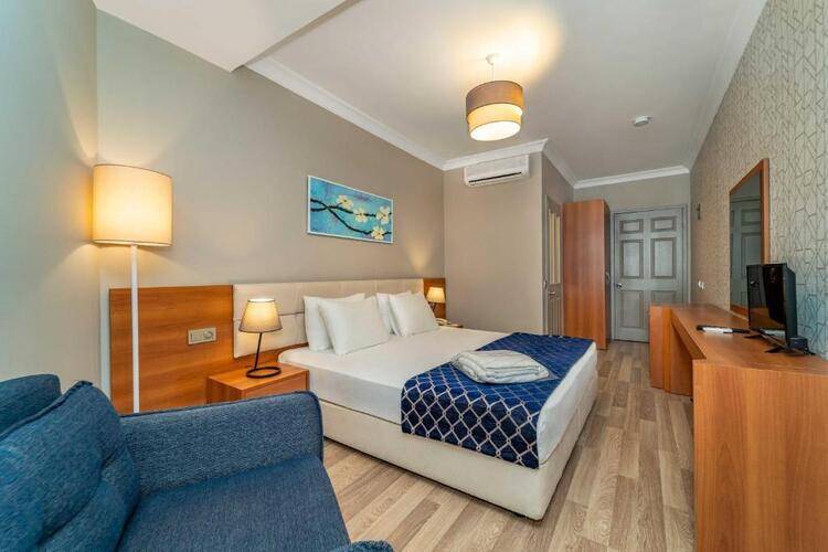 Uras Beach Hotel