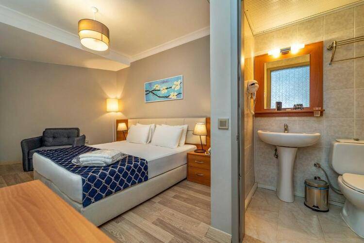 Uras Beach Hotel