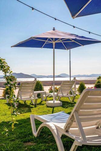Uras Beach Hotel