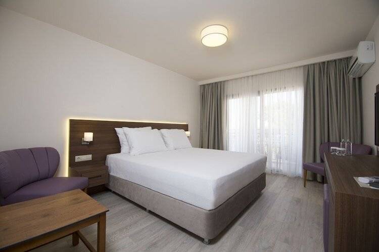 Neopol Hotel Deluxe