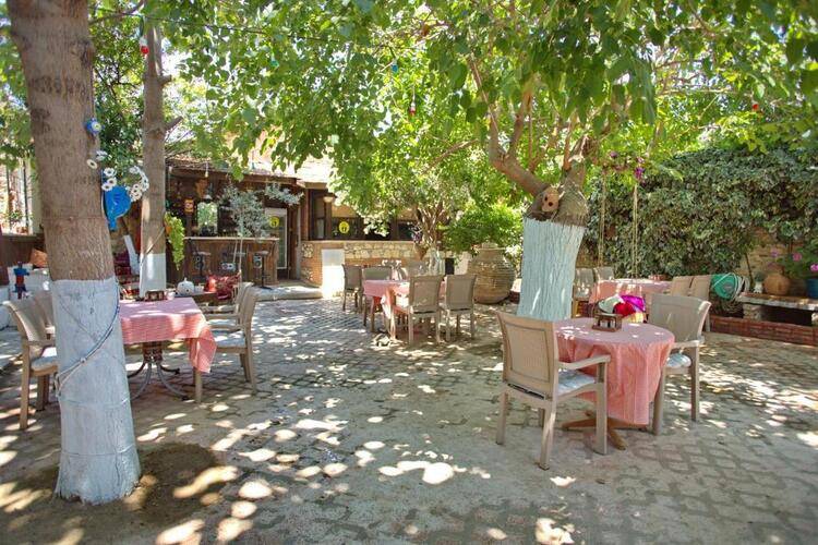 Garden Palace Hotel