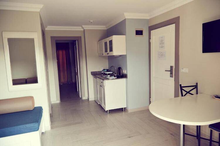 Two Seas Hotel