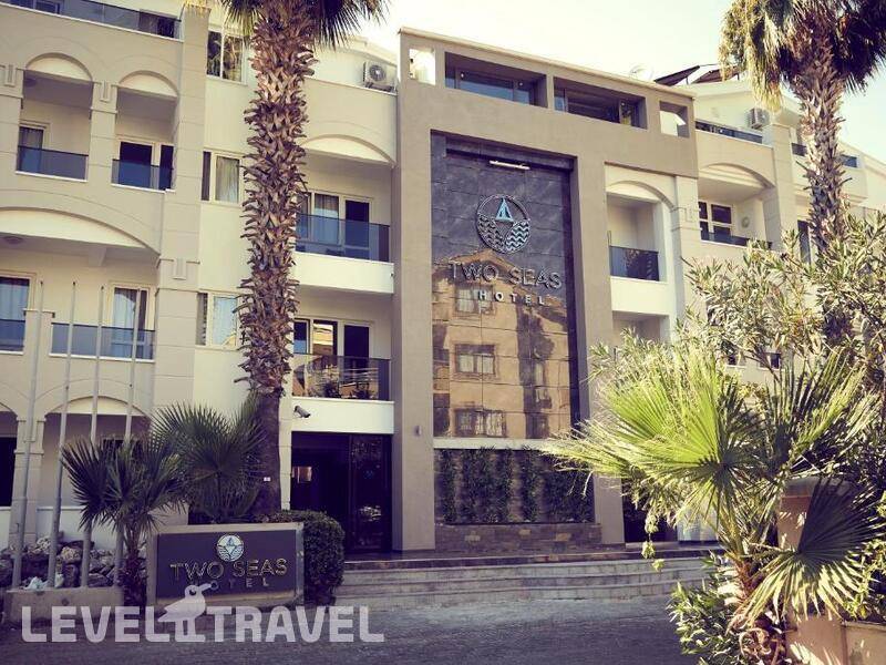 Фотография Two Seas Hotel