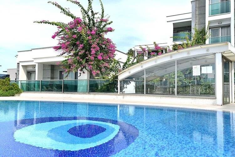 Royal Palm Residence