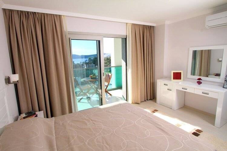 Royal Palm Residence