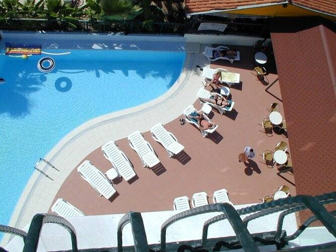 Avos Apartments