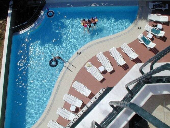 Avos Apartments