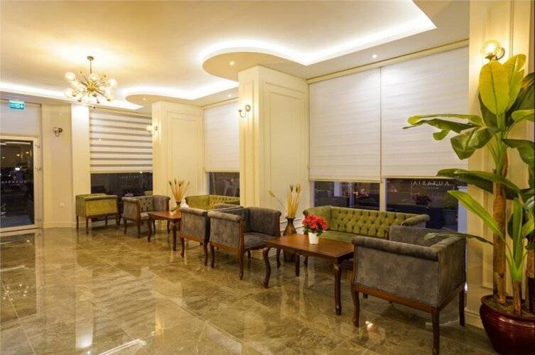 Aurasia City Hotel
