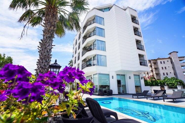 Aurasia City Hotel