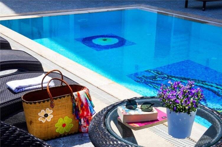 Aurasia City Hotel