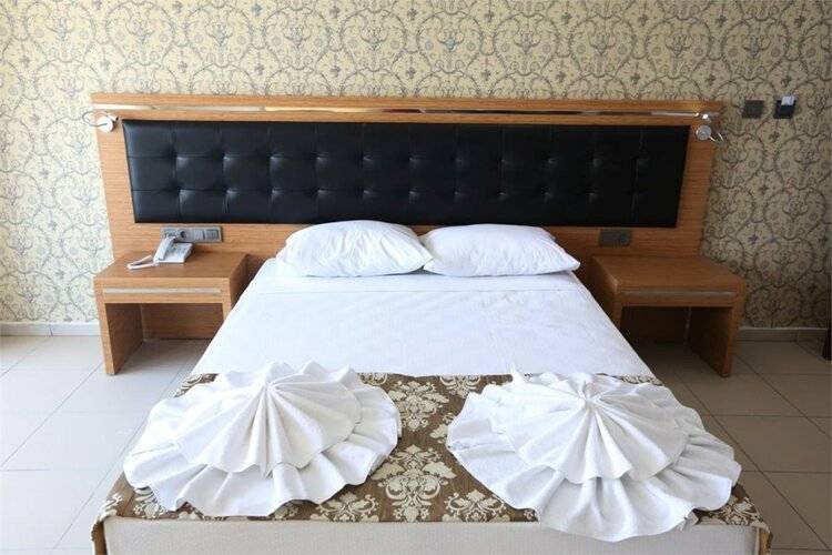 Aurasia City Hotel