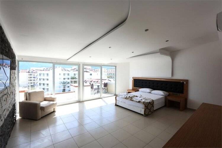 Aurasia City Hotel