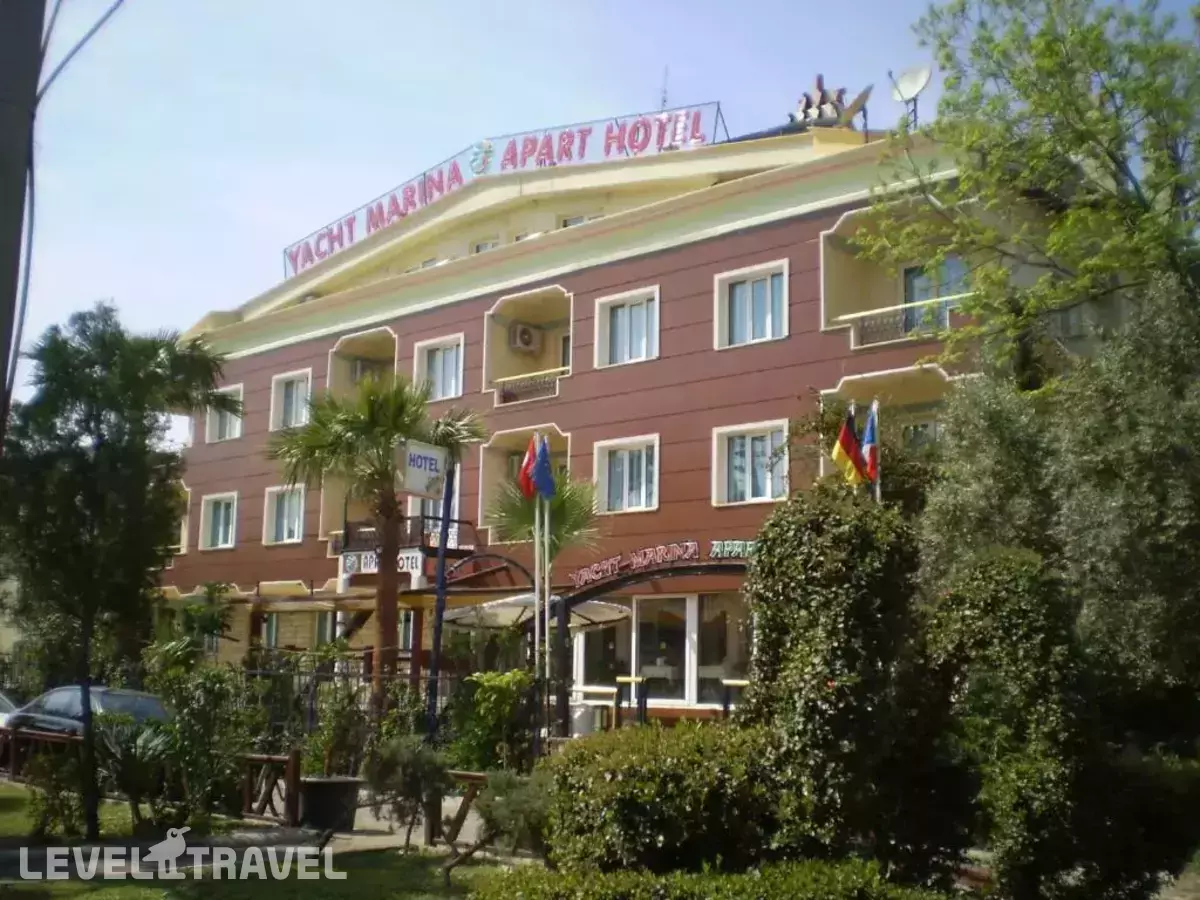 Blue Yacht Marina Apart Hotel