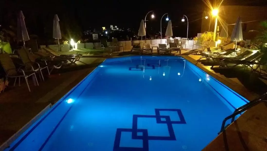 Dasis Hotel & Suites