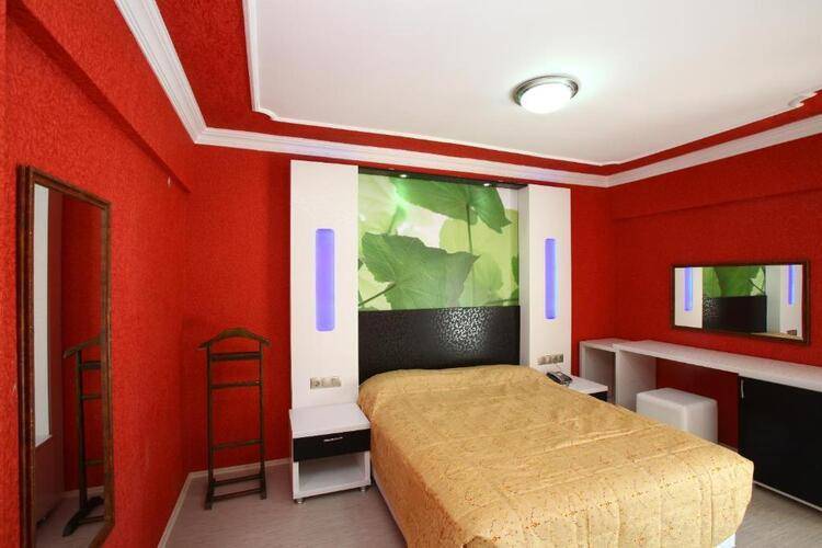 Delfi Hotel & Spa
